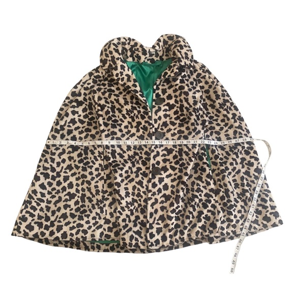 Cheetah Leopard Fleece Cape with a satin emerald green lining Size XL - Picture 5 of 12